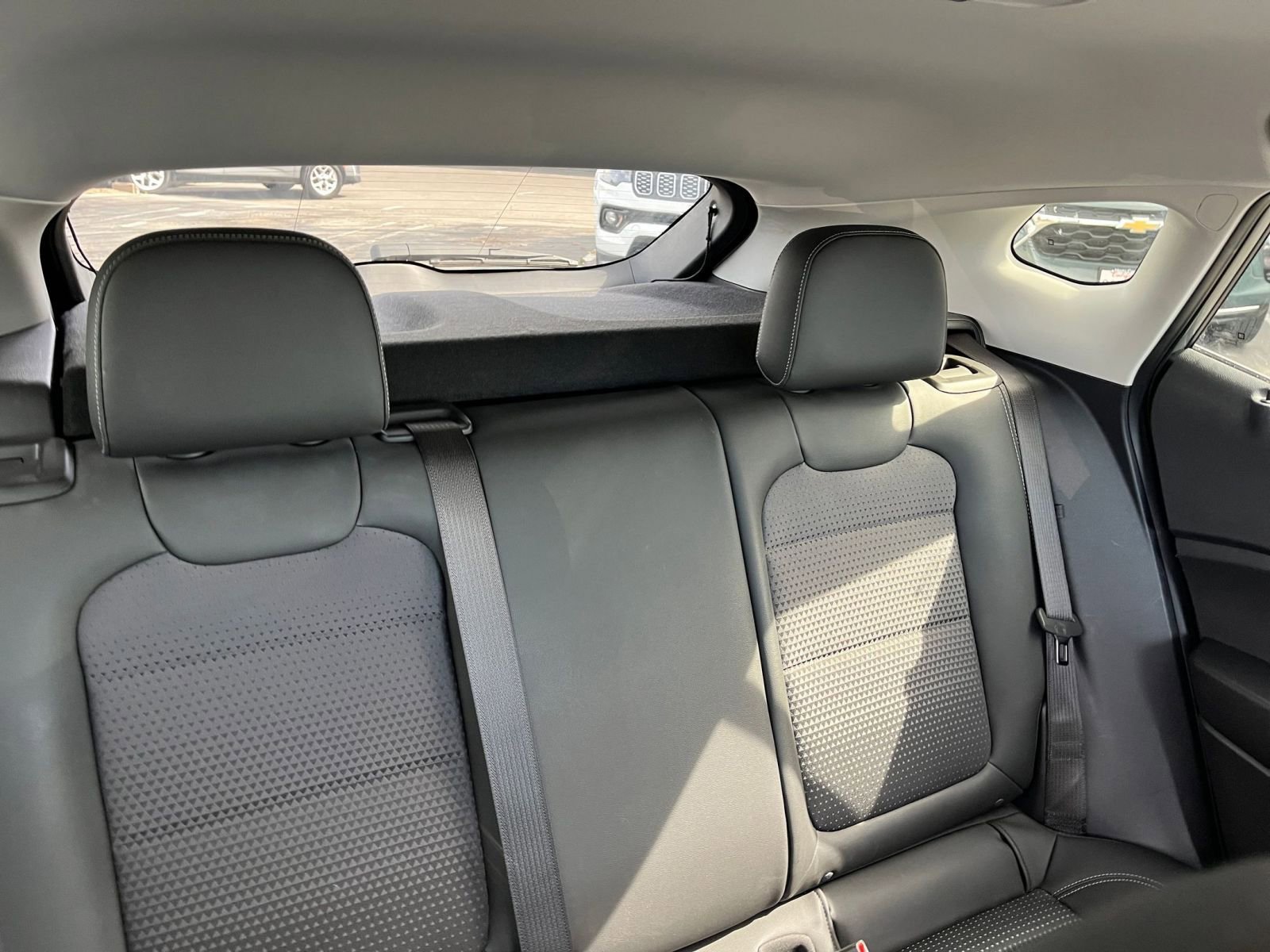 Used 2025 Chevrolet Trax LT w/ LT Convenience Package image 39