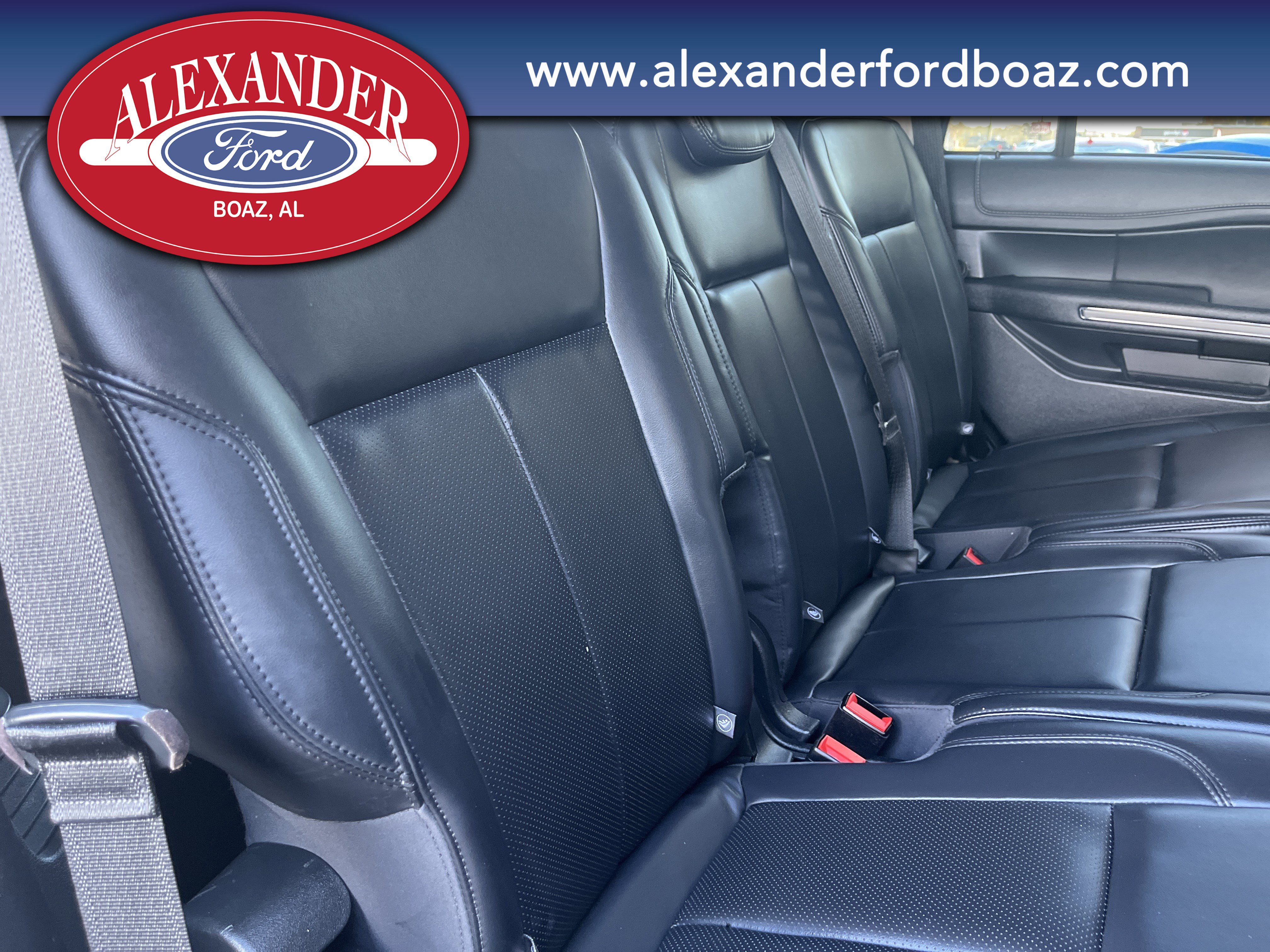 Used 2024 Ford Expedition XLT image 18