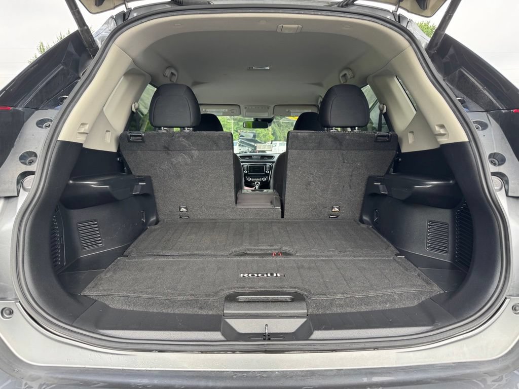 Used 2019 Nissan Rogue SV w/ Premium Package AWD/4WD image 35