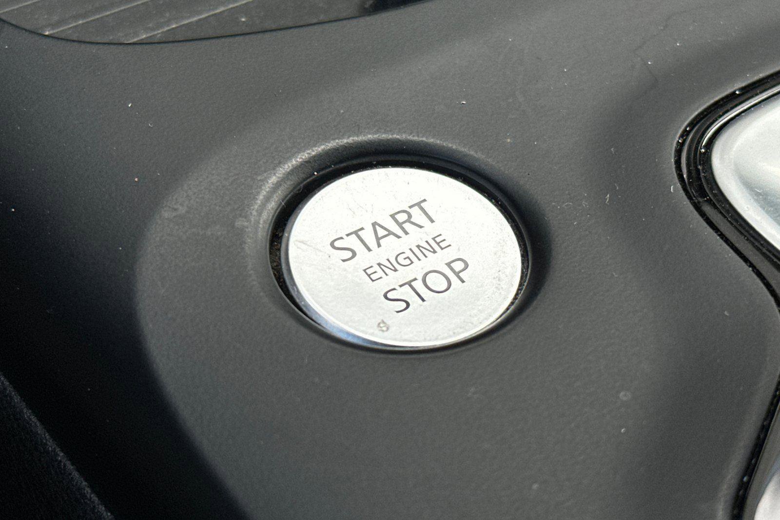 Used 2022 INFINITI QX50 Essential w/ Cargo Package image 23