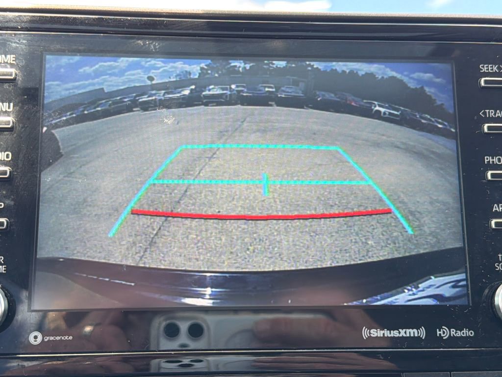 Used 2020 Toyota Highlander XLE FWD image 34