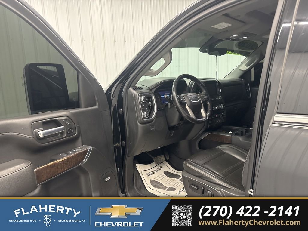 Used 2020 GMC Sierra 3500 Denali w/ Denali Ultimate Package image 8