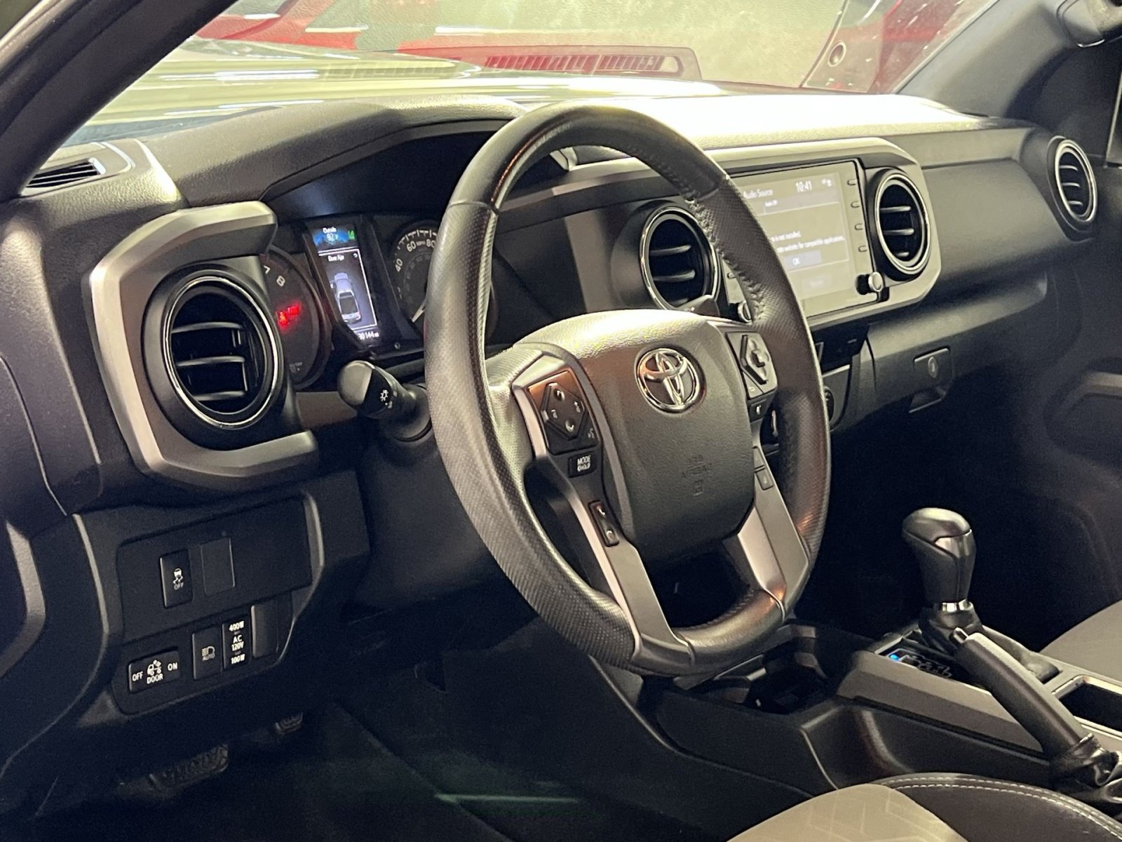 Used 2022 Toyota Tacoma TRD Sport w/ Technology Package AWD/4WD image 17