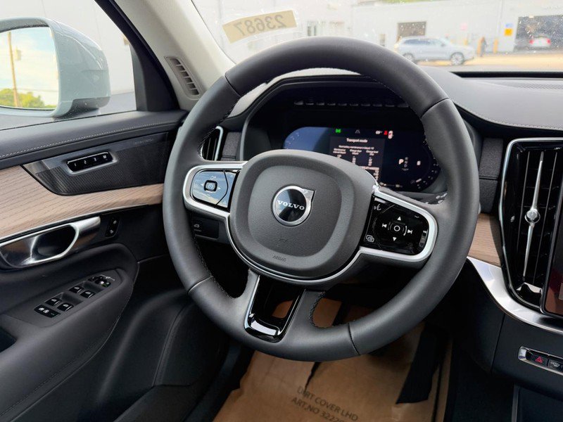 New 2026 Volvo XC90 B6 Plus w/ Protection Package Premier AWD/4WD image 7