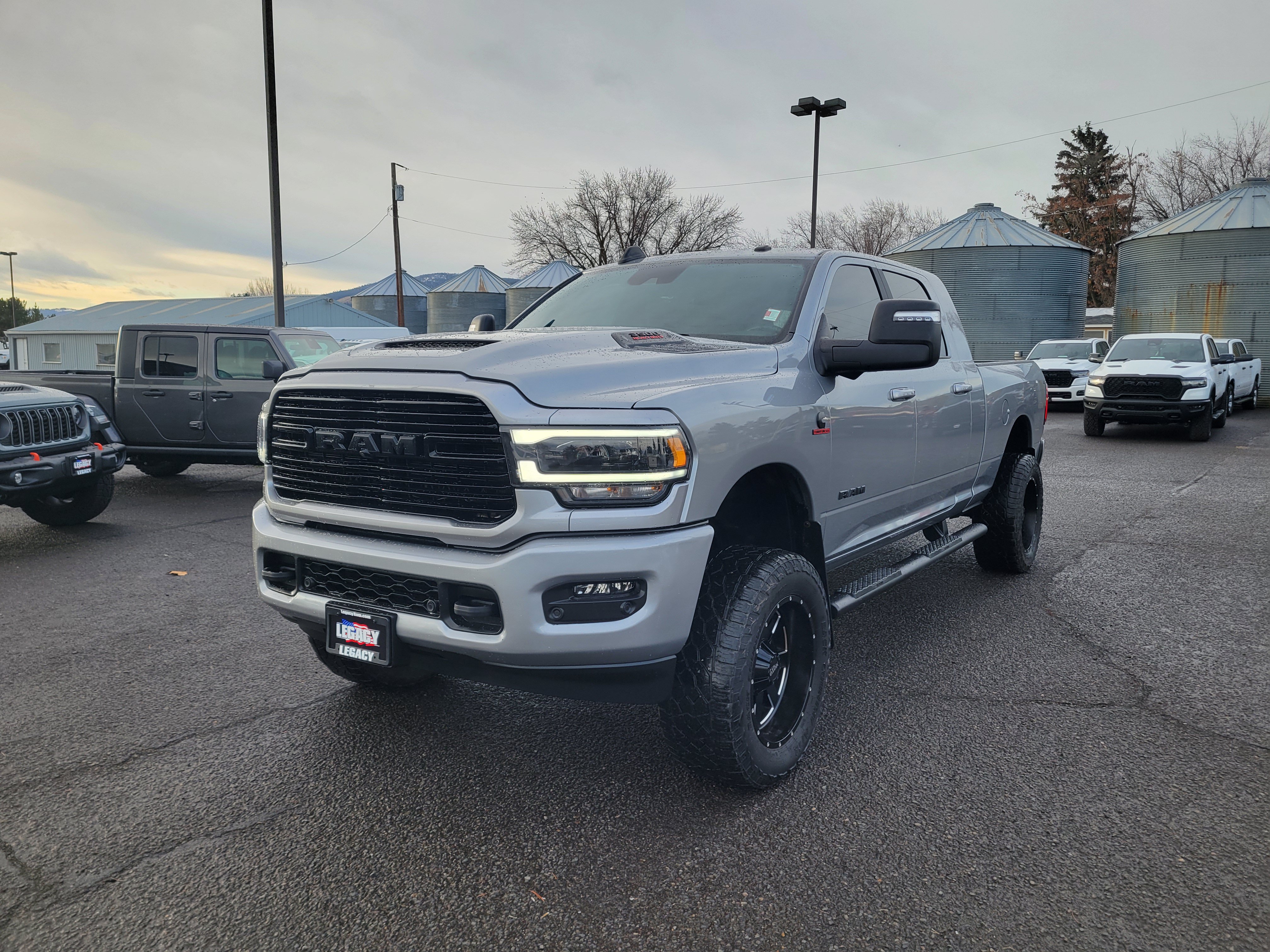 Used 2024 RAM 3500 Laramie w/ Night Edition AWD/4WD image 13