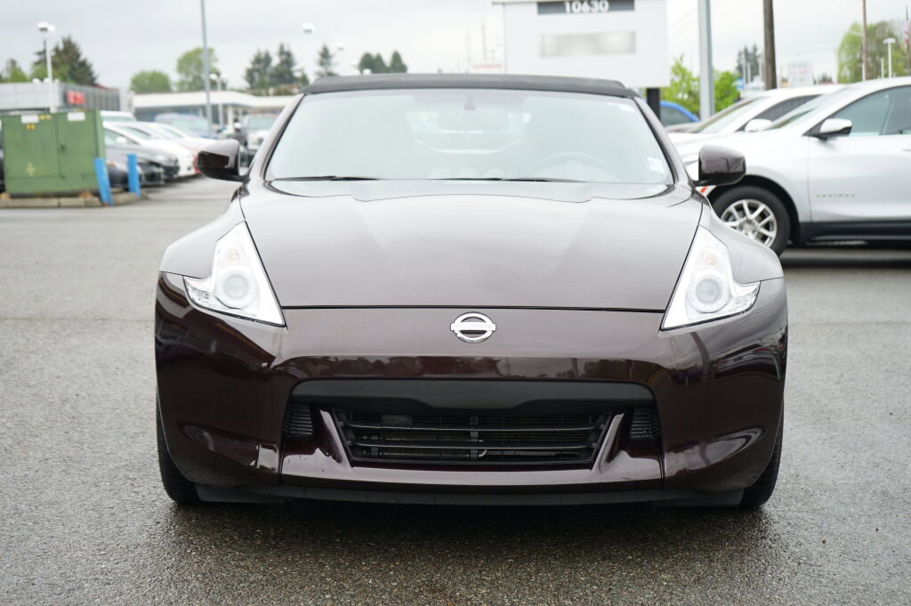 Used 2010 Nissan 370Z Touring w/ Sport Pkg RWD image 8
