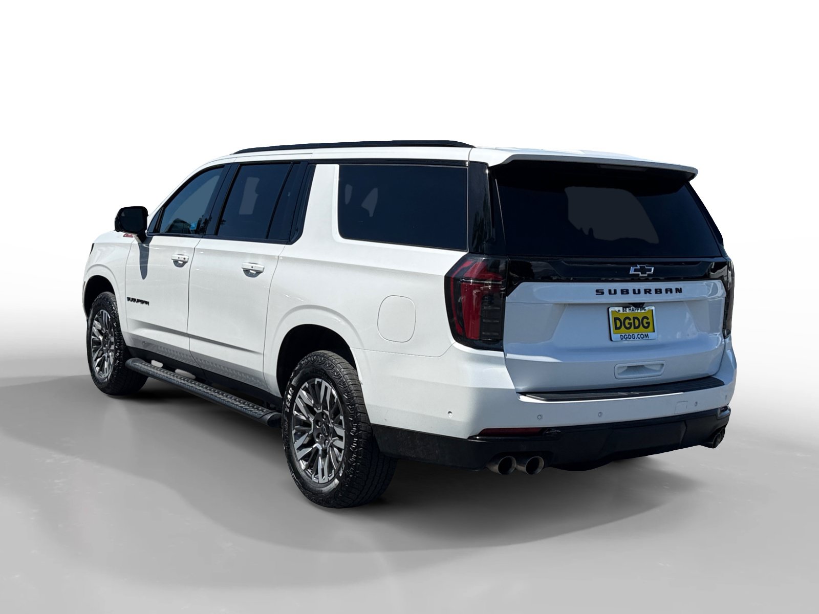 Used 2025 Chevrolet Suburban Z71 AWD/4WD image 3