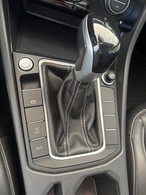 Used 2024 Volkswagen Jetta SE FWD image 14