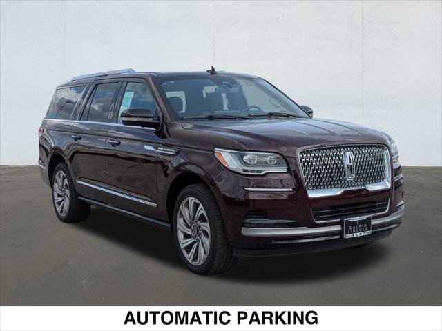 Used 2024 Lincoln Navigator L Reserve AWD/4WD image 7