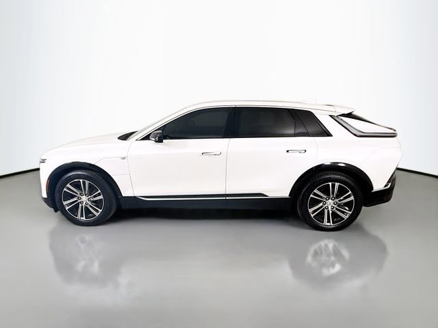 Used 2024 Cadillac Lyriq Luxury image 5