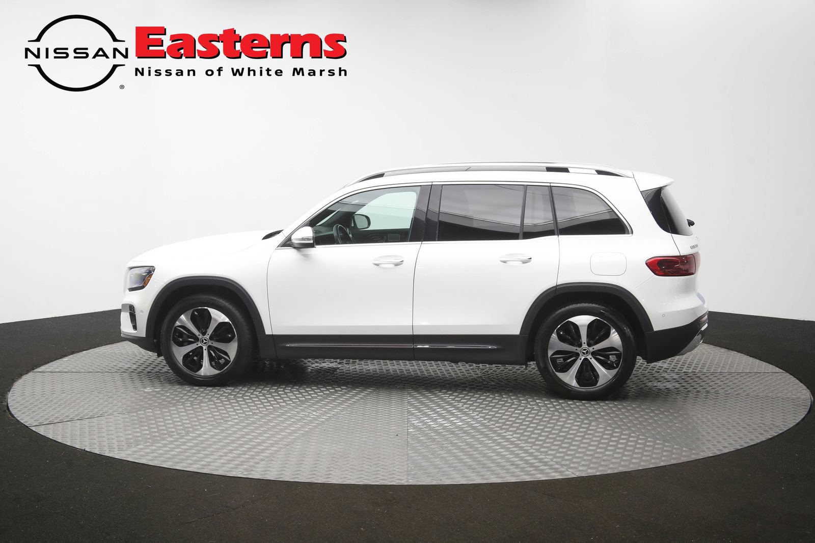 Used 2025 Mercedes-Benz GLB 250 w/ Exclusive Package image 63