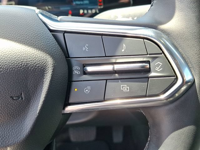 Used 2025 Chevrolet Equinox LT AWD/4WD image 16
