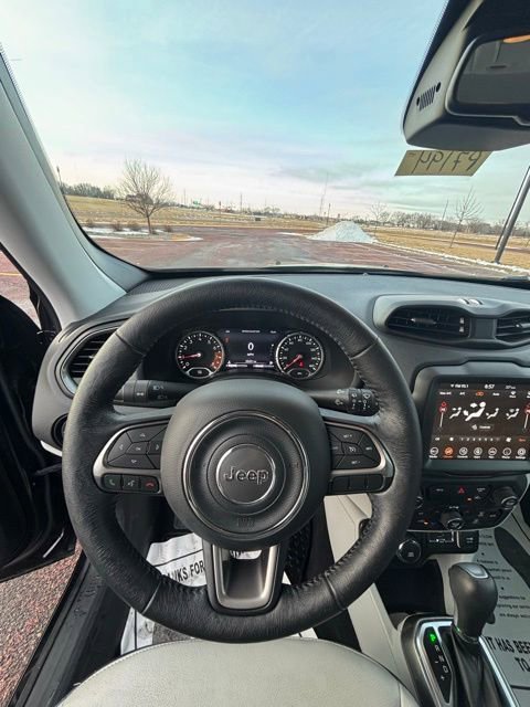 Used 2022 Jeep Renegade Limited image 7