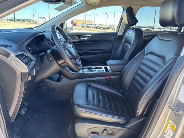 Used 2022 Ford Edge SEL image 2