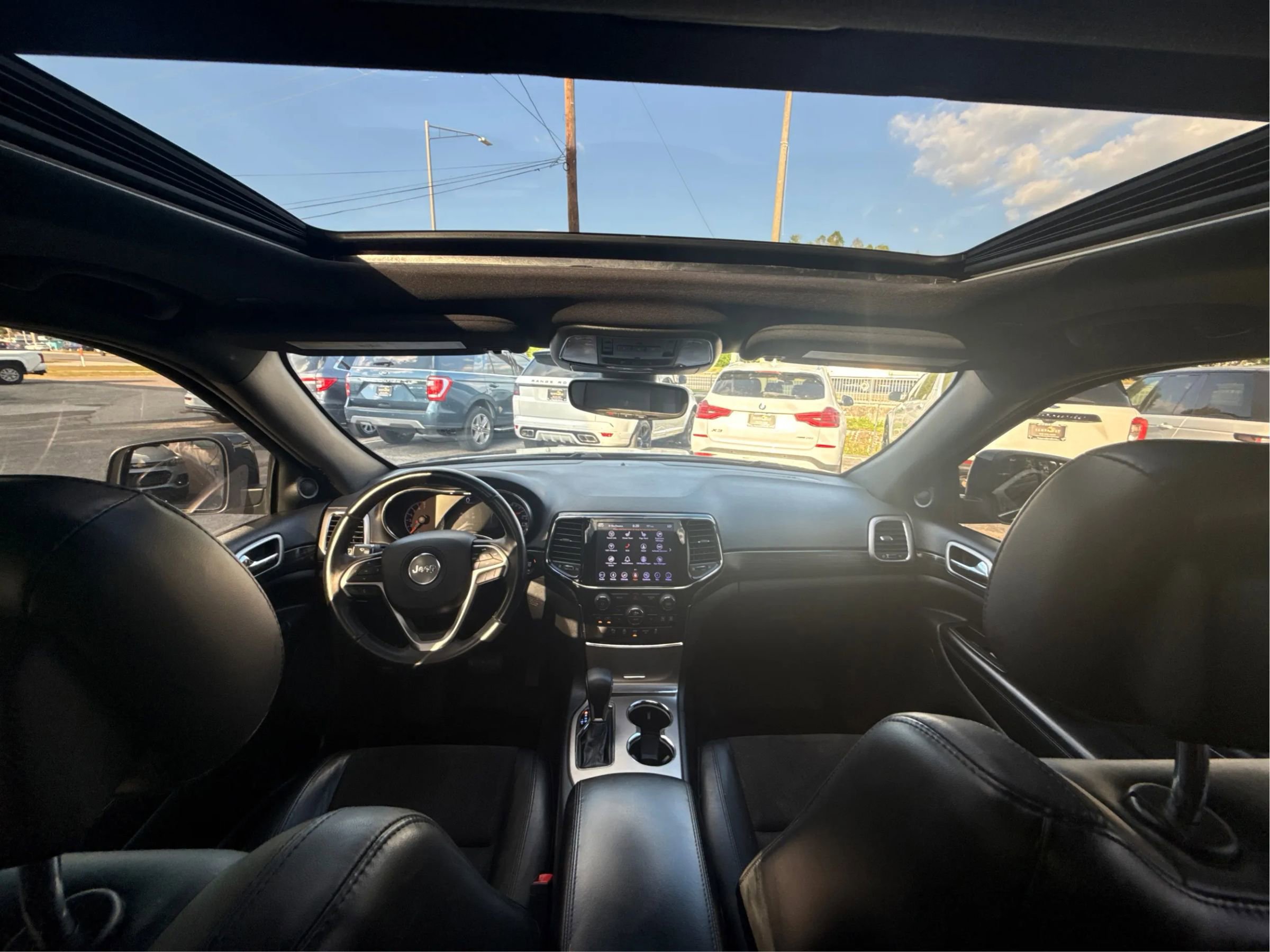 Used 2019 Jeep Grand Cherokee Altitude AWD/4WD image 30