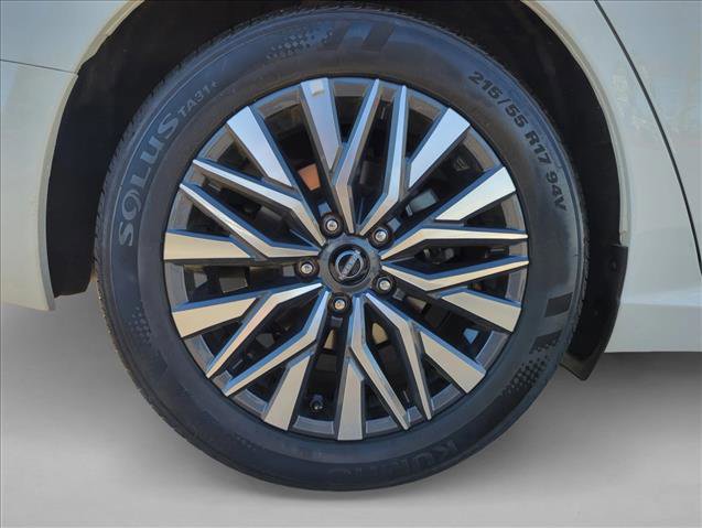 Used 2025 Nissan Altima 2.5 SV image 24