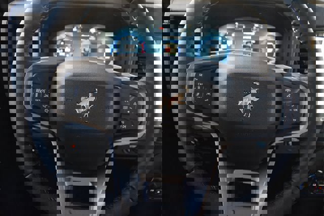 New 2025 Ford Bronco Badlands image 7