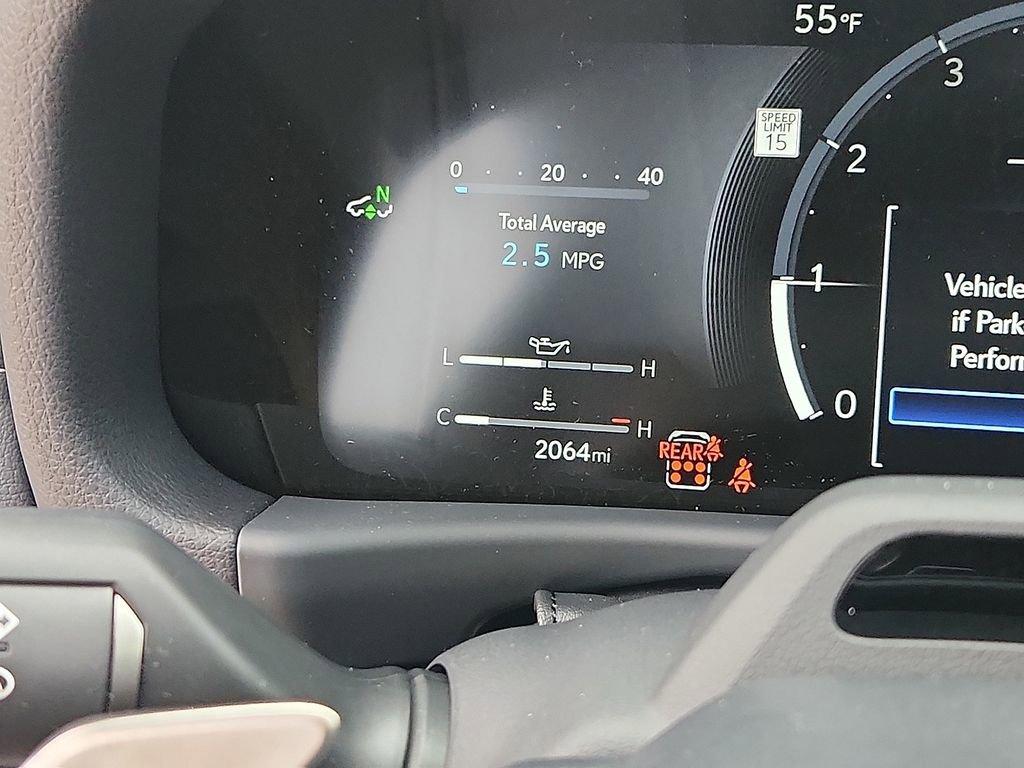 Used 2025 Lexus LX 600 4WD w/ Luxury Package image 21