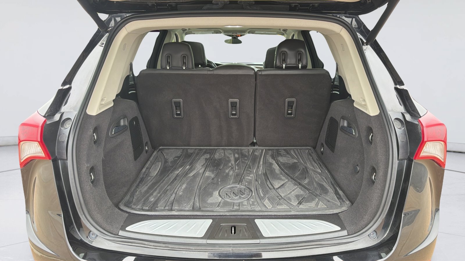 Used 2019 Buick Envision Essence FWD image 26