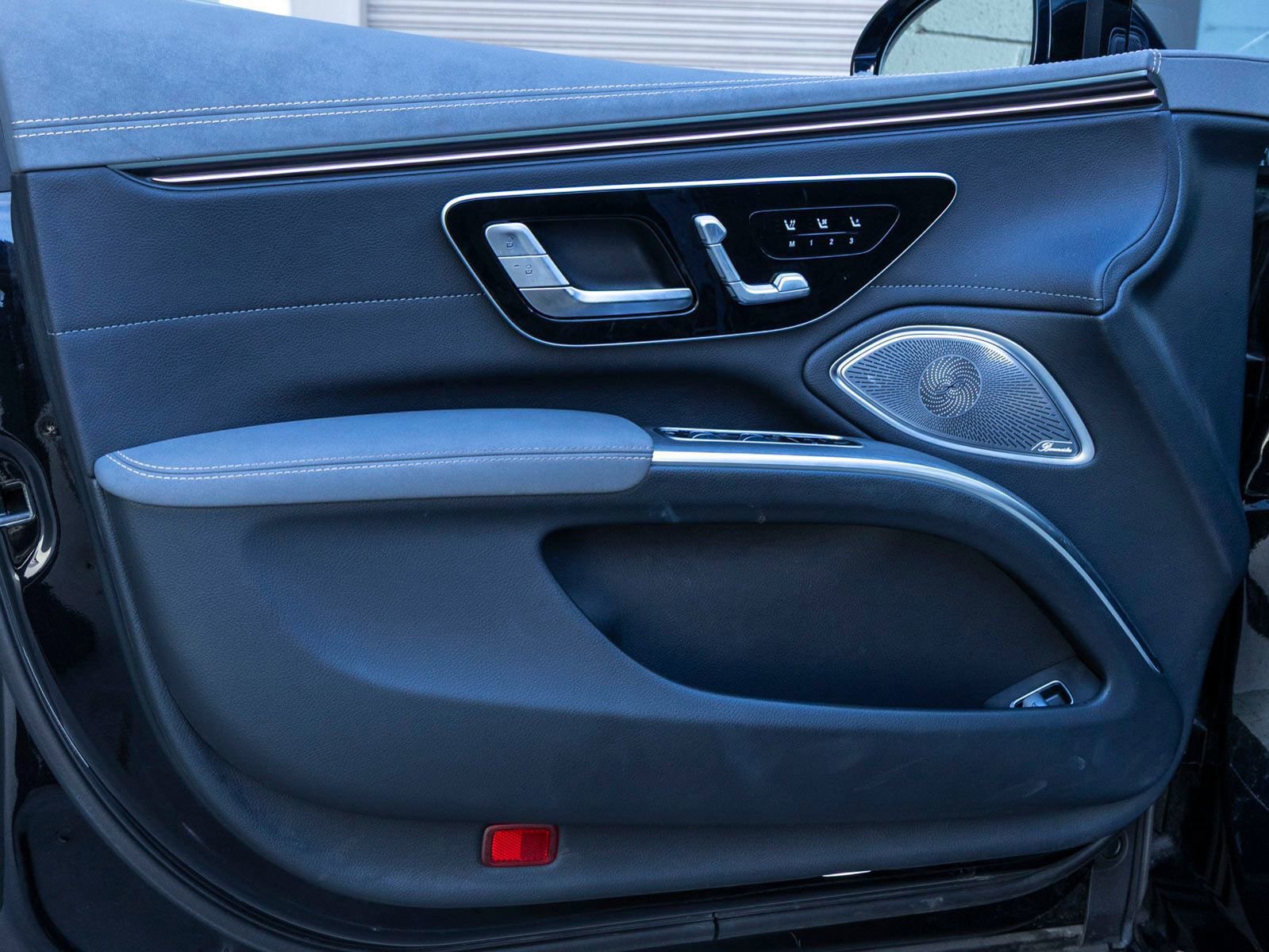 Used 2023 Mercedes-Benz EQS 450+ 4MATIC Sedan image 12