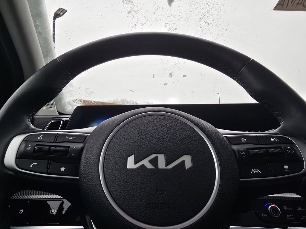 Used 2024 Kia Sportage SX image 29