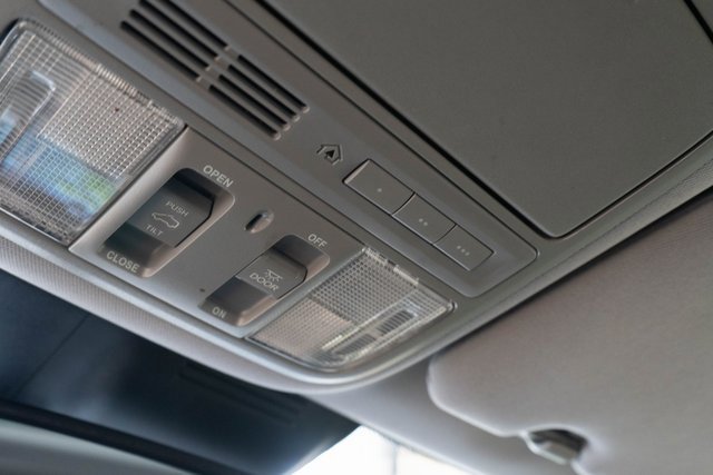 Certified 2022 Honda CR-V Touring image 30