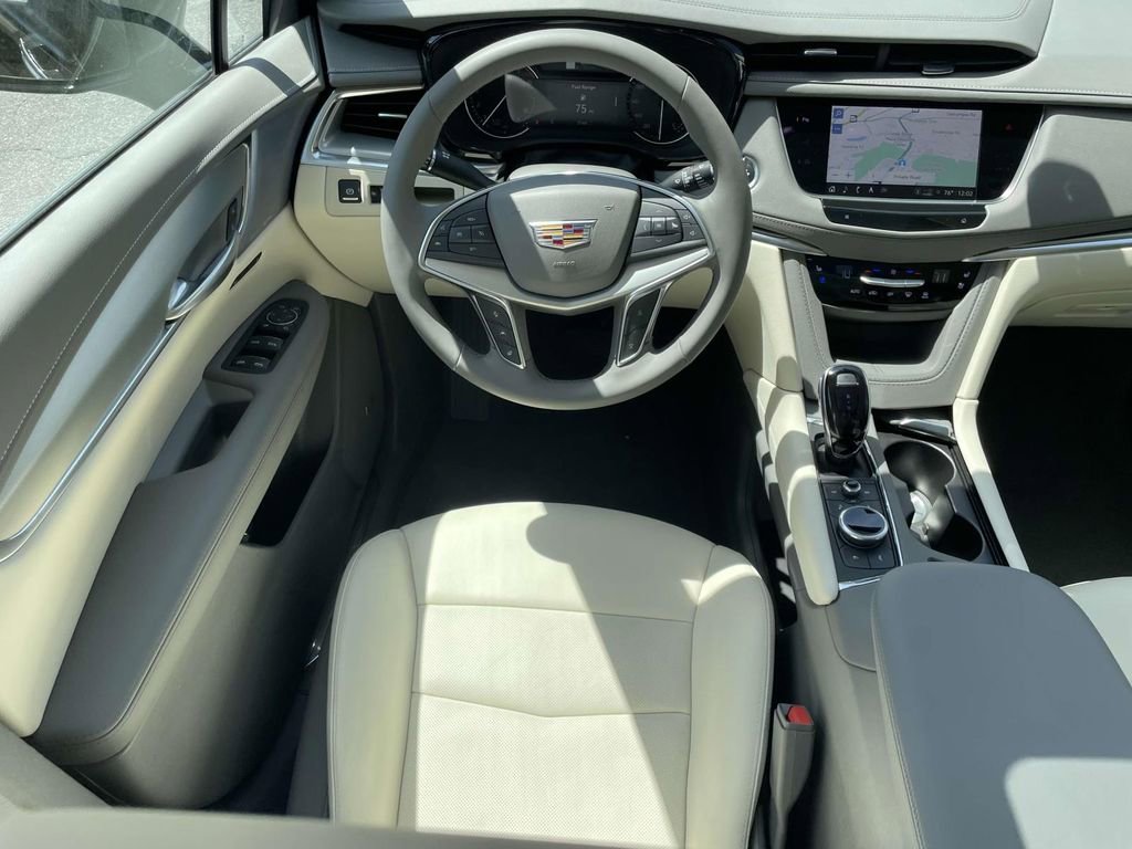 New 2025 Cadillac XT5 Premium Luxury image 15