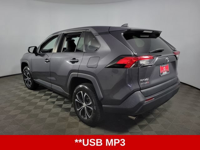 Used 2022 Toyota RAV4 LE FWD image 6