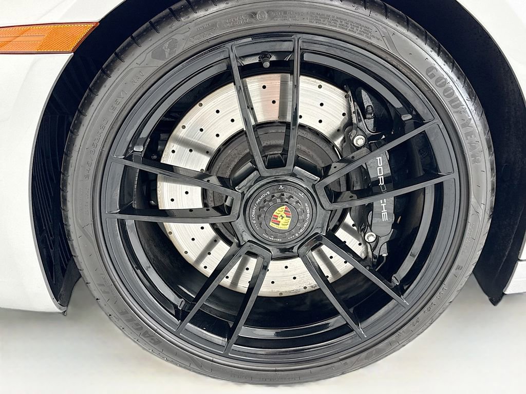 Used 2022 Porsche 911 Carrera S RWD image 26