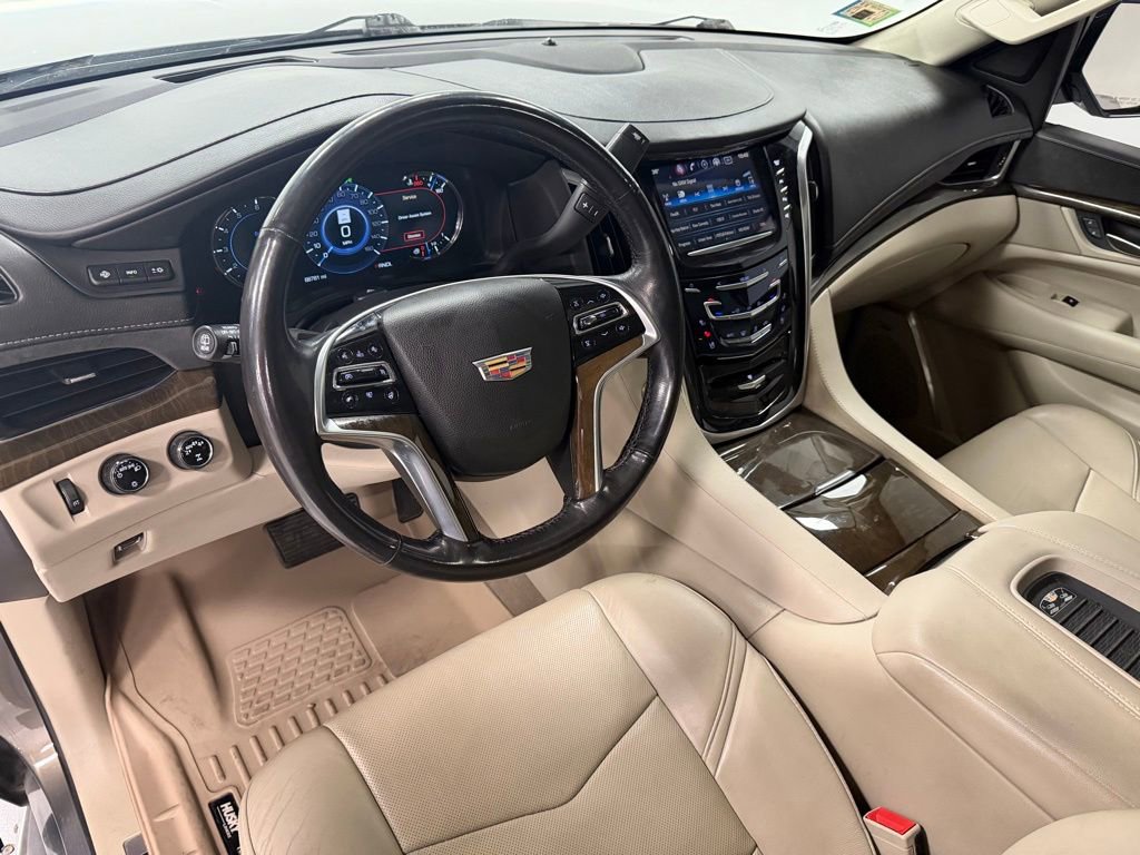 Used 2019 Cadillac Escalade Premium Luxury image 11