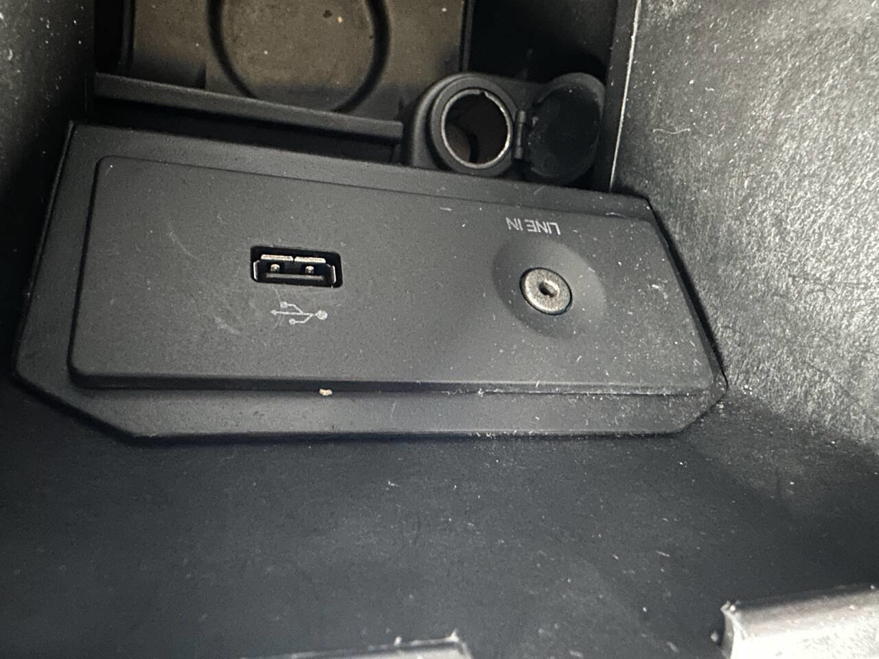 Used 2013 Ford Escape SE image 28