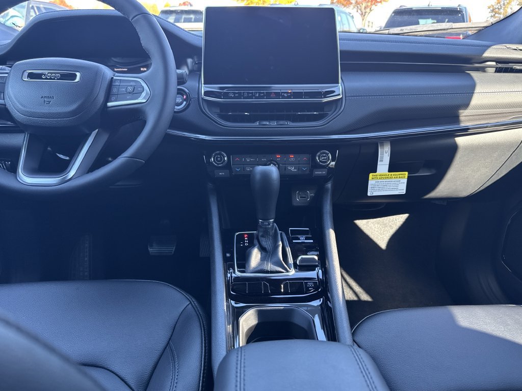 New 2026 Jeep Compass Limited AWD/4WD image 7