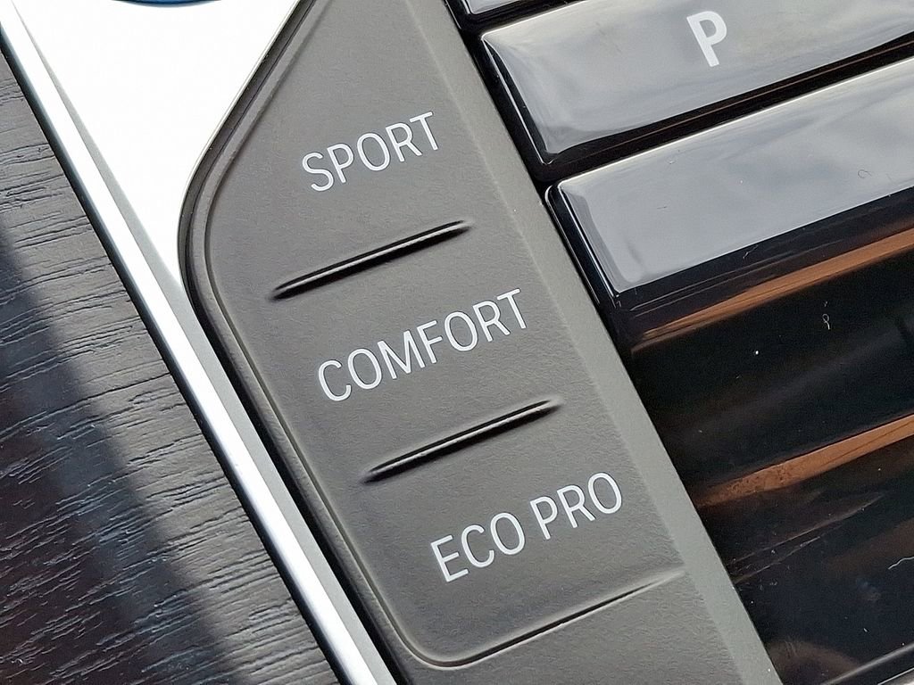 Used 2025 BMW i4 xDrive40i w/ Premium Package image 24