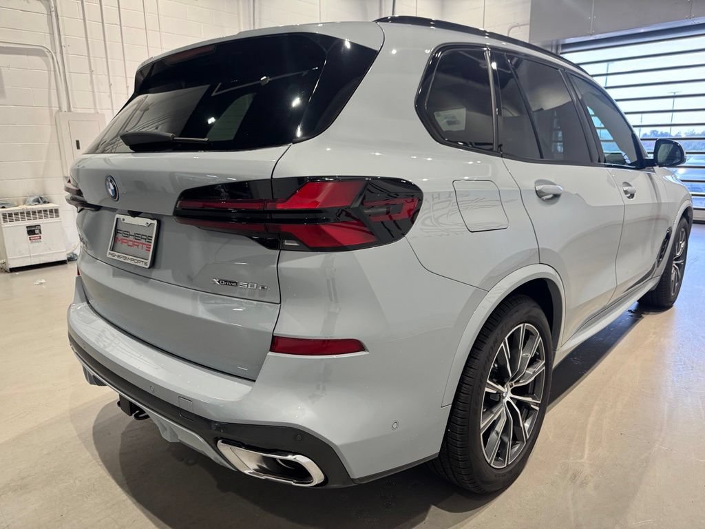 Used 2026 BMW X5 xDrive50e w/ M Sport Package AWD/4WD image 7