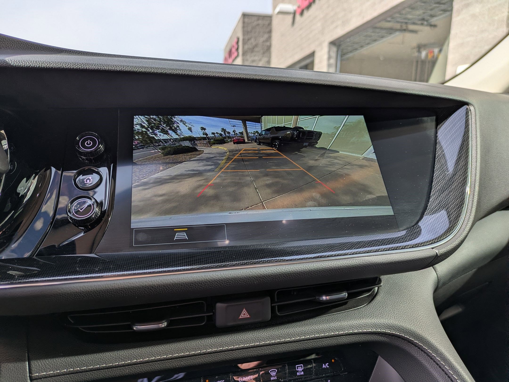 Used 2022 Buick Envision Essence w/ Sport Touring Package FWD image 18