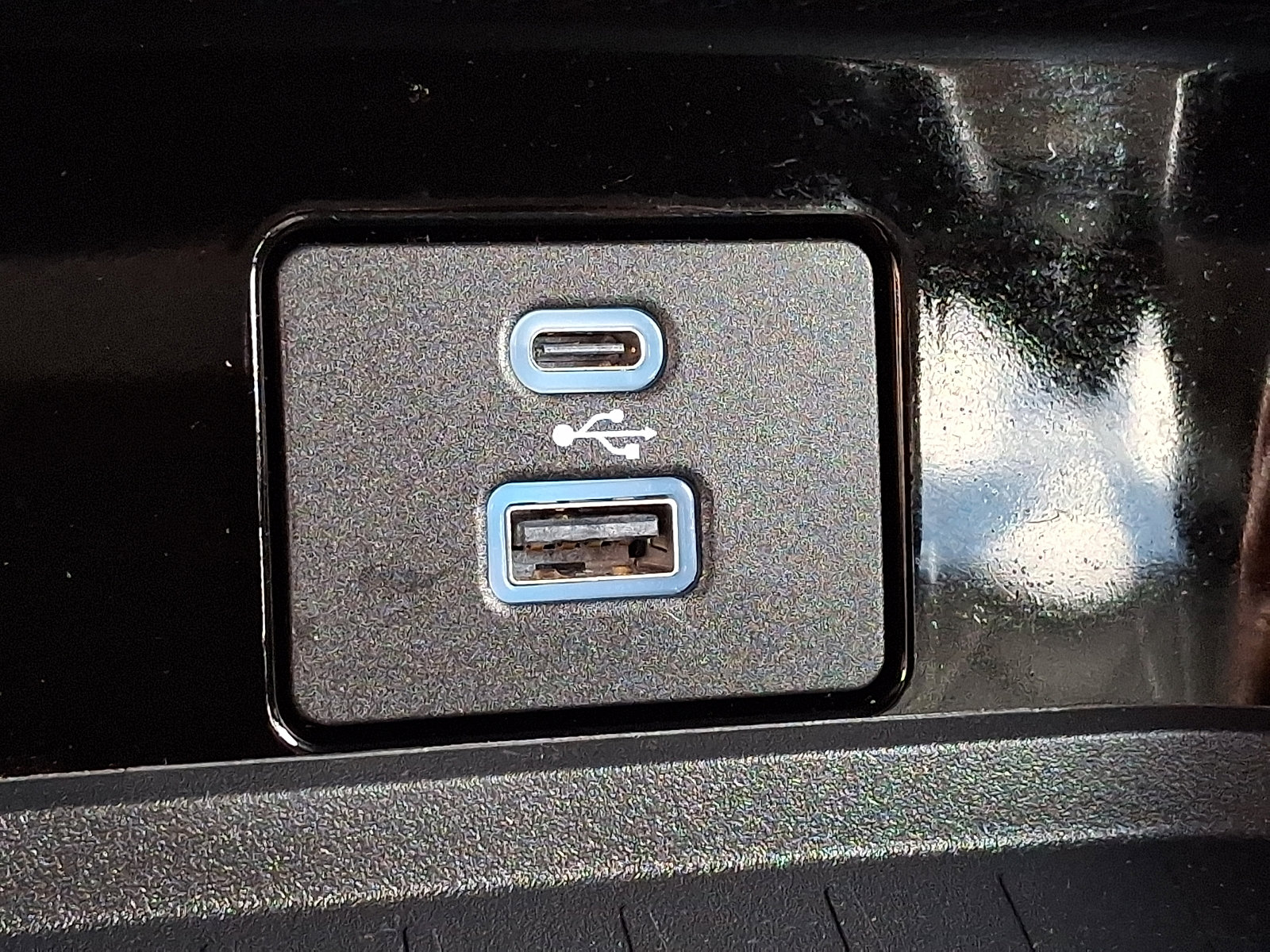 Certified 2023 Ford Mustang Mach-E Select w/ Comfort Package Lite AWD/4WD image 25