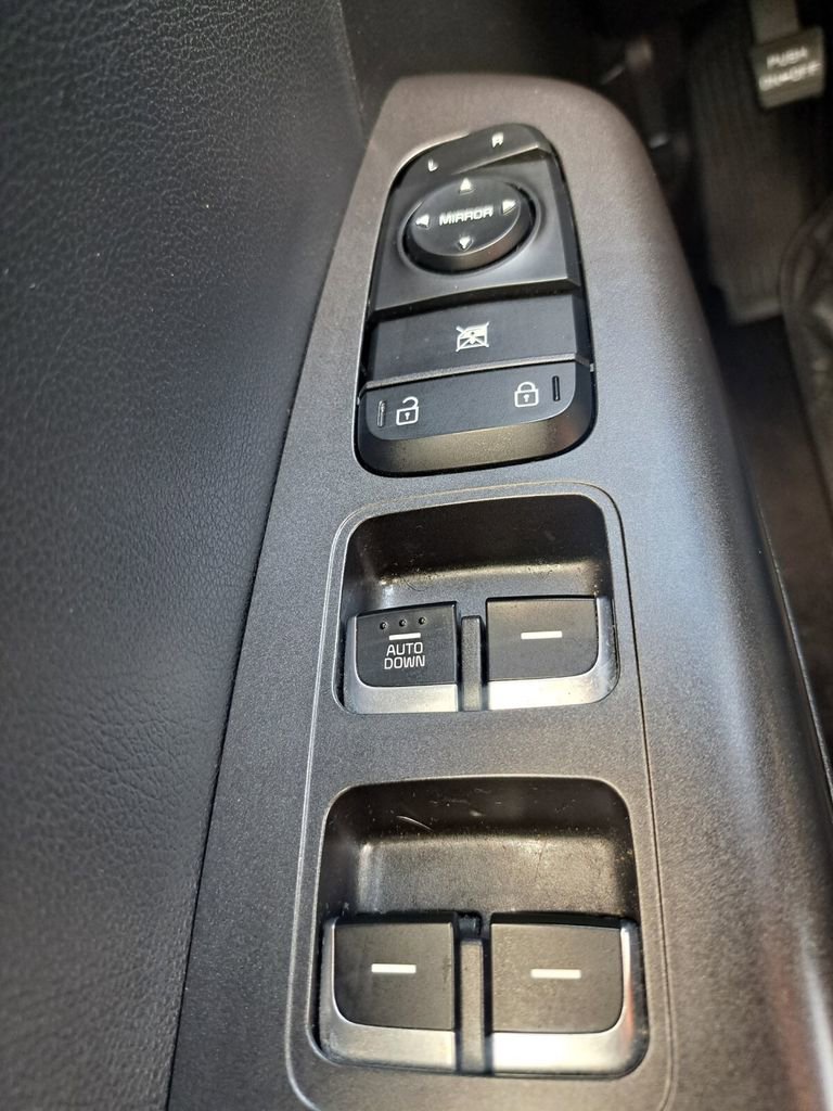 Used 2020 Kia Sportage LX image 16