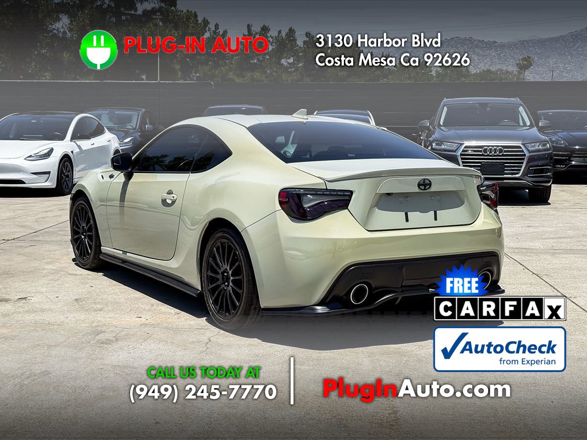 Used 2016 Scion FR-S RWD image 3