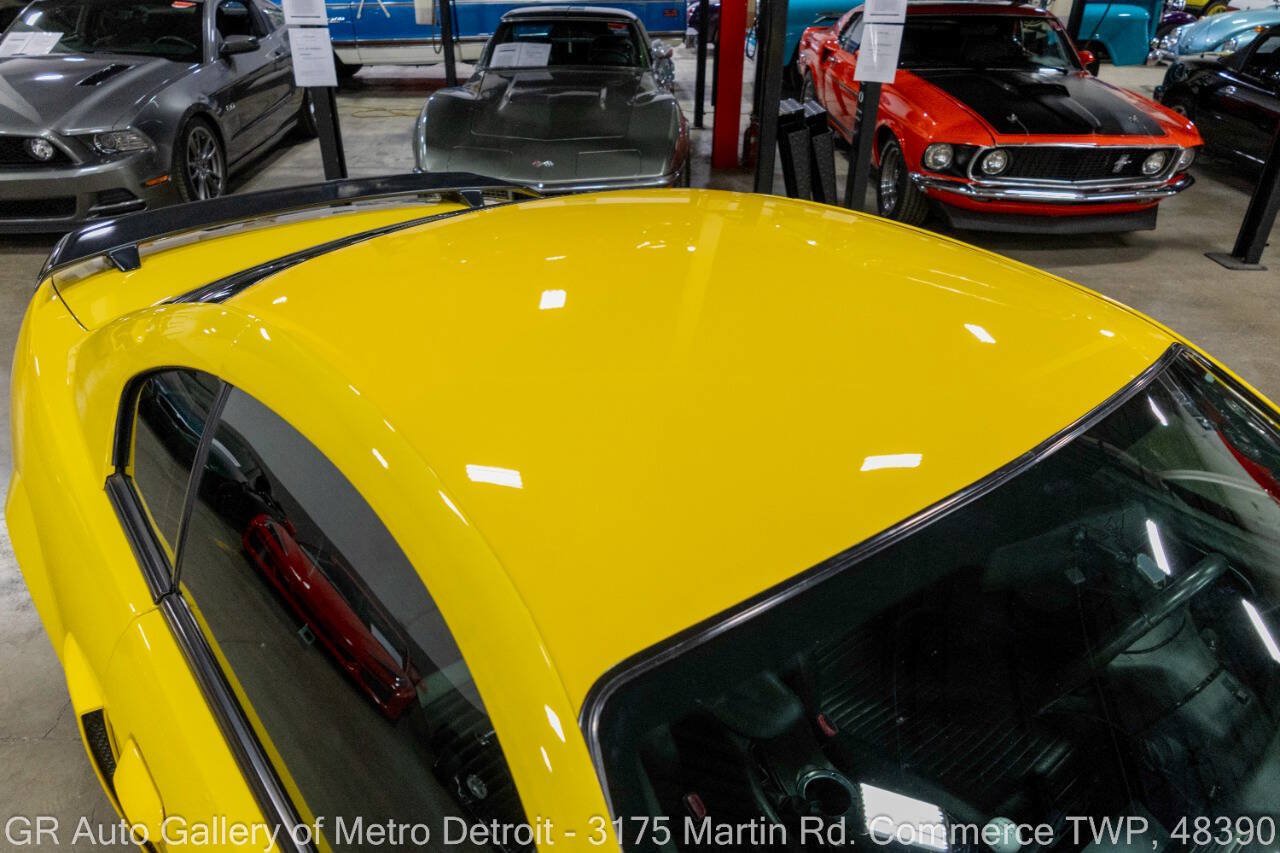 Used 2004 Ford Mustang Mach 1 RWD image 14