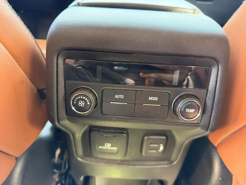 Used 2018 GMC Acadia SLT w/ LPO, Protection Package AWD/4WD image 9