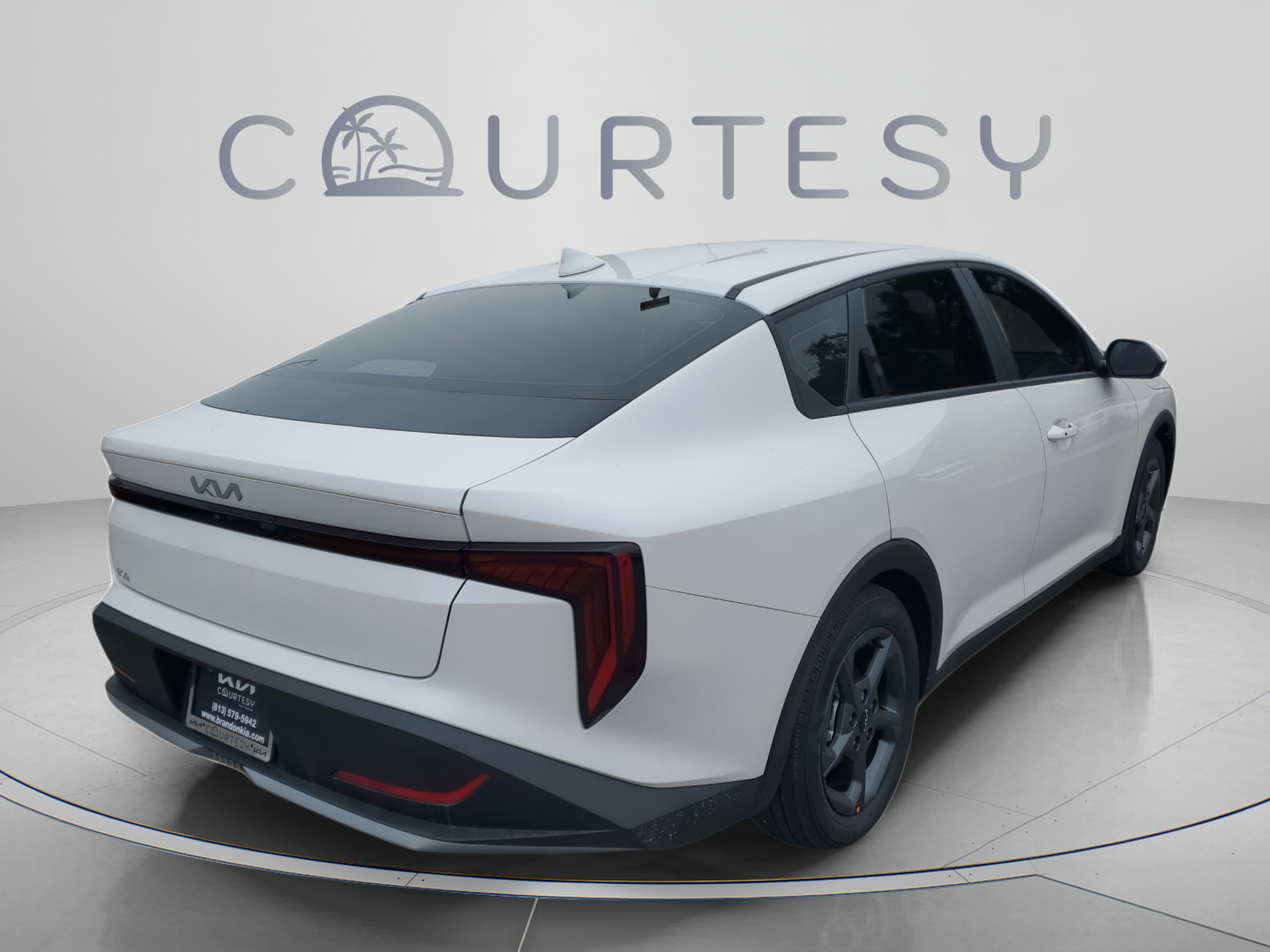New 2025 Kia K4 FWD image 3