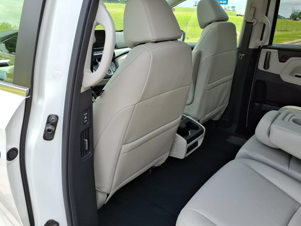 New 2026 Honda Odyssey EX-L image 9