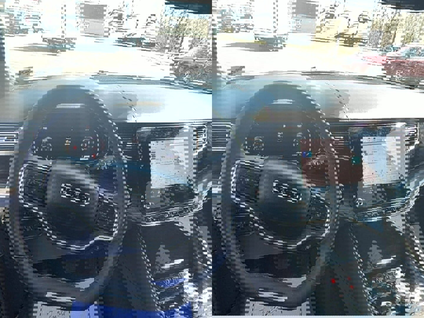 Used 2022 Jeep Wagoneer Series III w/ Flexible Seating Group image 16