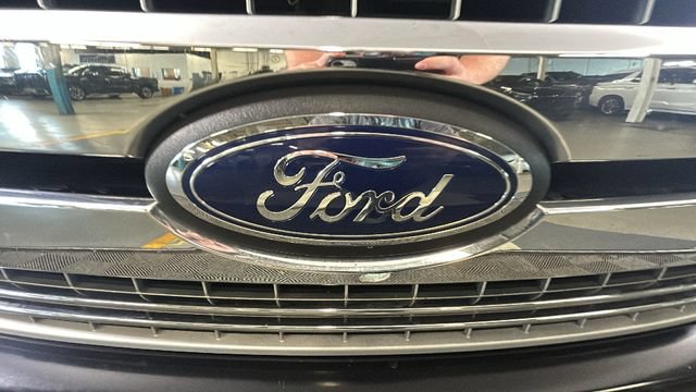 Used 2018 Ford F150 Lariat AWD/4WD image 9