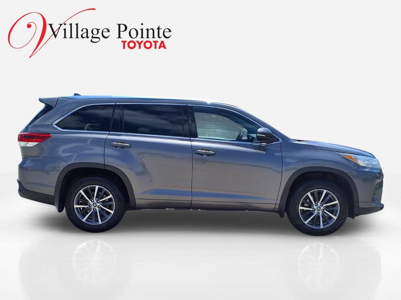 Used 2018 Toyota Highlander XLE AWD/4WD image 8
