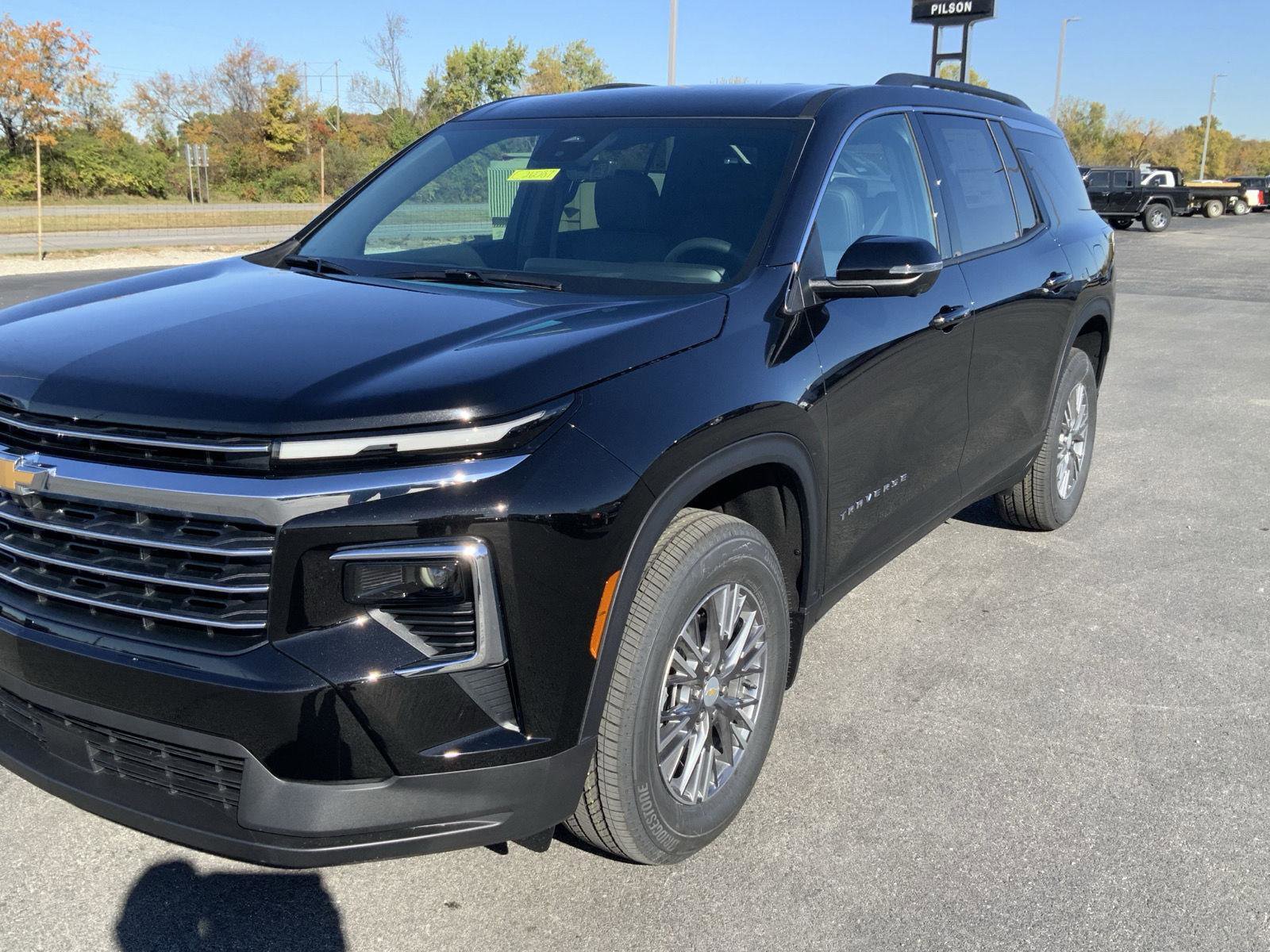 New 2026 Chevrolet Traverse LT w/ Driver Confidence Package image 18