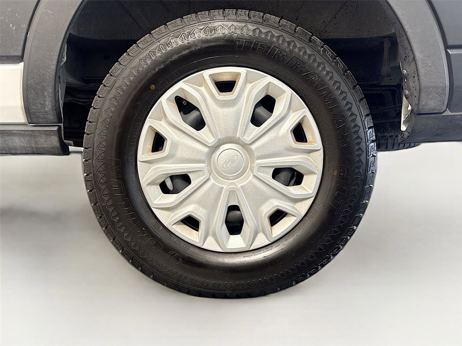 Used 2024 Ford Transit 350 XLT image 29