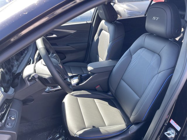 New 2026 Buick Envista Sport Touring w/ Convenience I Package FWD image 11