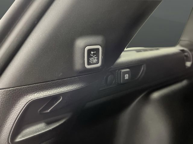 Certified 2024 Jeep Grand Cherokee Limited image 16