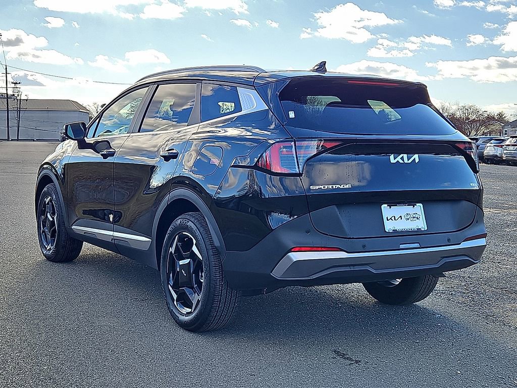 Certified 2026 Kia Sportage EX AWD/4WD image 5